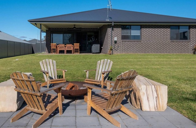Campanile House A Mudgee Group Games Haven