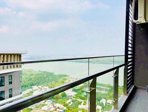 Campell hotel & apartment Vinhome Grand Park