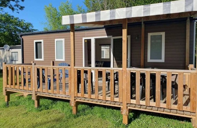 Camping 3 étoiles - Piscine - ccba0ah