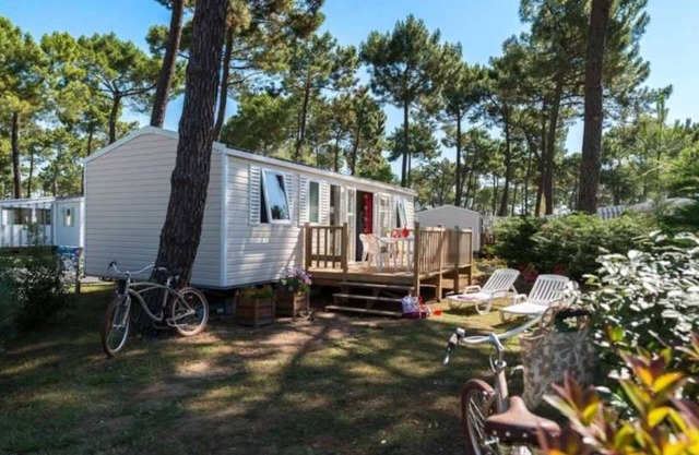 Camping - Funpass inclus - Piscine - ccaegfg