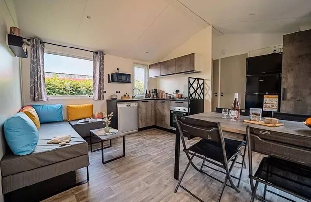 Camping L'Océan* - Prestige Mobile Home 4 Rooms 6/8 People Air Conditioned