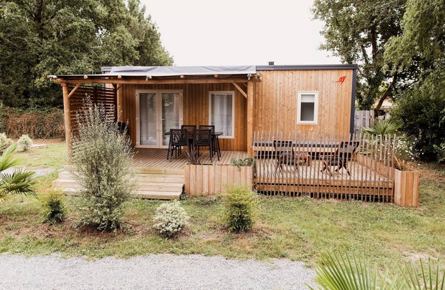 Camping Le Paradis * - Mobile Home Magnolia 3 Rooms 4 People Air-conditioned + TV
