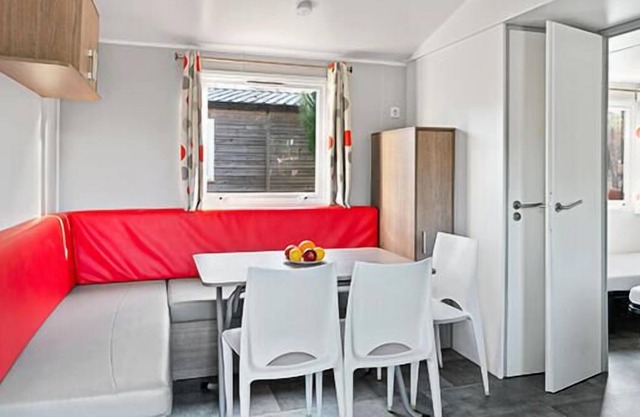 Camping Le Parc des Allais*** - Mobile Home Classic 4 Rooms 6 People