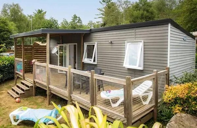 Camping Le Soleil de Saint-Sieu * - Mobile home Comfort 4 rooms 6 people air-conditioned