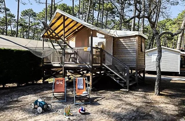 Camping Le Vieux Port* - Cabin on stilts 3 Rooms 4/5 people