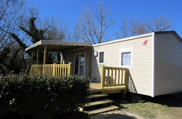 Camping Les P'tites Maisons dans la Prairie * - Premium 6/8 pers. - 3CH- DRAPS/SERVIETES/WIFI INCLUSIVE 8 persons