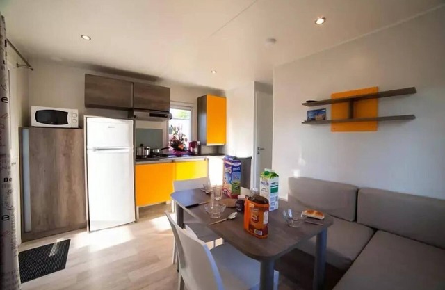 Camping maeva Club Les Alizés * - Mobile Home Premium Exotic 3 Rooms 4 People Air-conditioned + TV