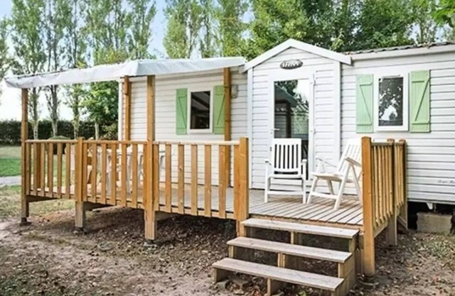Camping Pommeraie de l'Océan* - Comfort XL mobile home 3 rooms 4 people TV