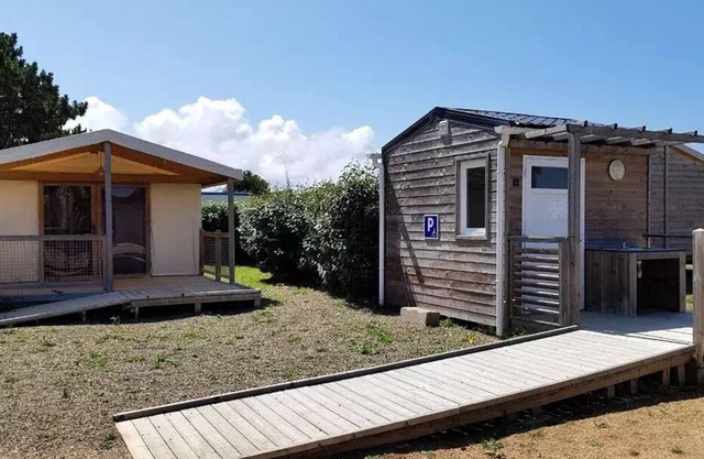 Camping Seasonova Les 7 Iles * - ECOLODGE PMR - 2 Rooms (for persons with reduced mobility) 4 persons