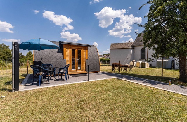 'Campingpod Auf Der Alpakawiese' with Private Terrace and Private Garden