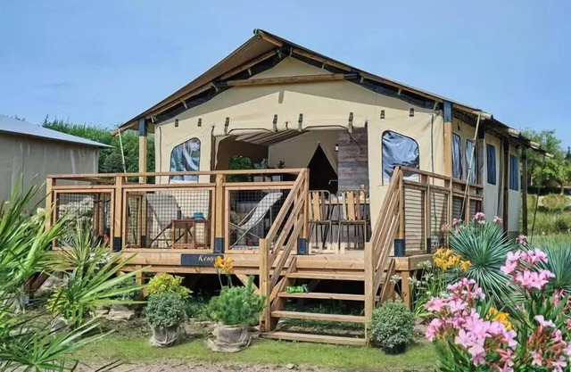 Campsite le Verger de Jastres * - Tent Lodge KENYA on stilts 5 people