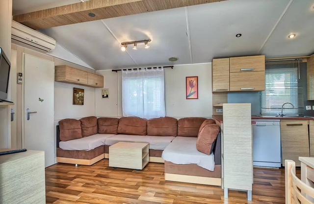 Campsite Le Merval * - 3 bedroom mobile home for 6/8 people with air conditioning for 8 people
