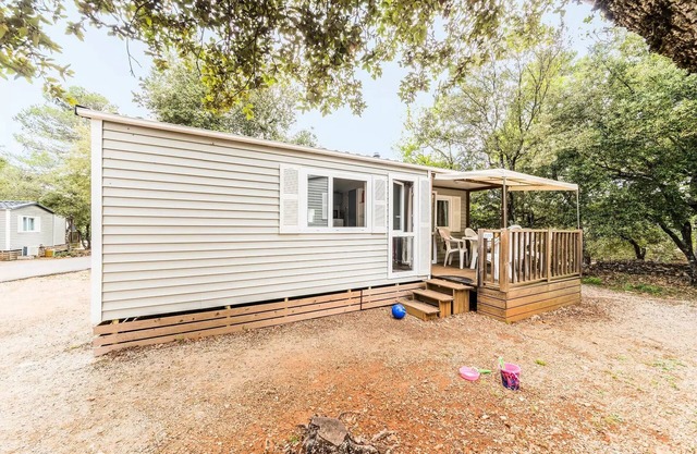 Campsite Les Rives du Luberon * - Mobile Home Classic 3 Rooms 4/6 People