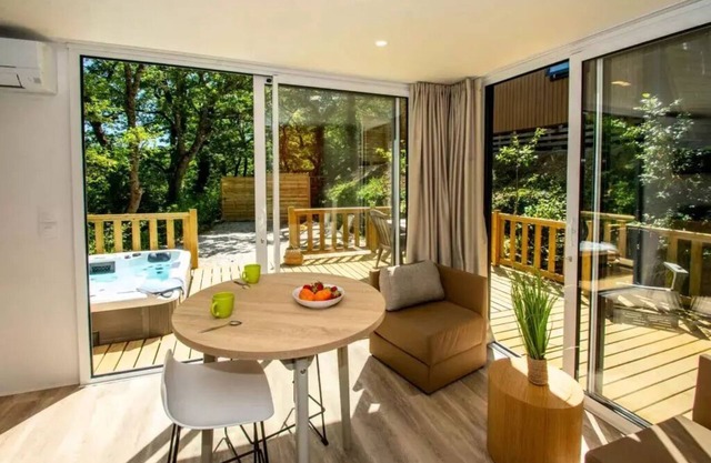 Campsite maeva Breathe Le Luberon * - Cottage Evasion 2 Rooms 2 People Air-conditioned Private Spa