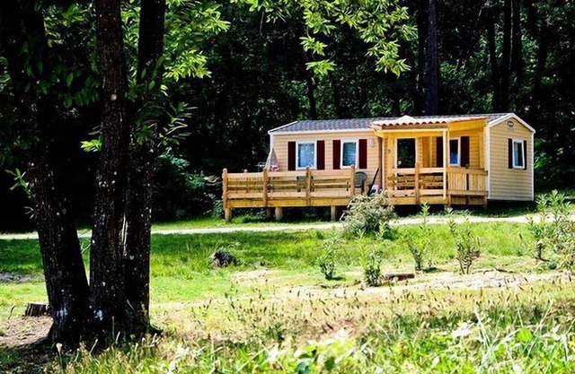 Campsite Orpheo Negro *** - Mobile home Comfort 3 Rooms 4 Persons