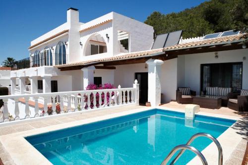 Can Carlos Ibiza