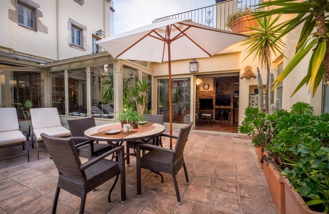 CAN FELIP Apartment in an 18th Century Listed Building