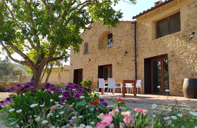 Can Garriga, detached country house