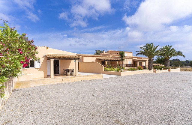 Can Juan De S'hereu - Two Bedroom Chalet, Sleeps 4