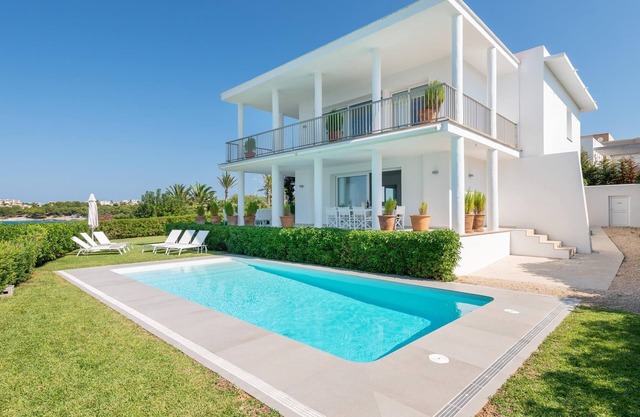 Can Marilla: Exclusive Luxury Villa with Sea Views in Portocolom