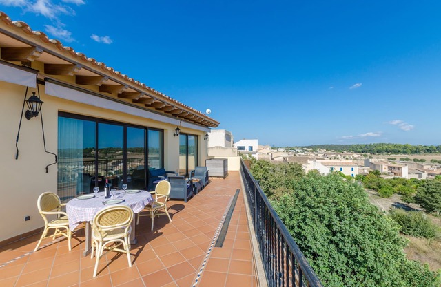 CAN NADAL - ADULTS ONLY - Beautiful townhouse with great views. Free WiFi.