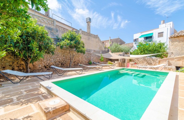 CAN ROMAGUERA - Wonderful townhouse with private pool.
