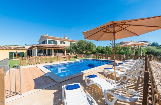 CAN VALERO for 12 people in Palma with Swimming pool