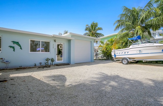 Canalfront, Dog-Friendly Home with High-Speed WiFi, Private Boat Ramp, and Kayak