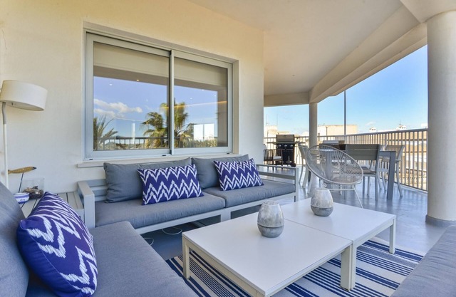 Canami - Luxury apartment with stunning sea views