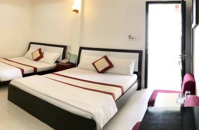 Canary Hotel - Luxury rooms in the Hue City Center - "Easy walking" to visit