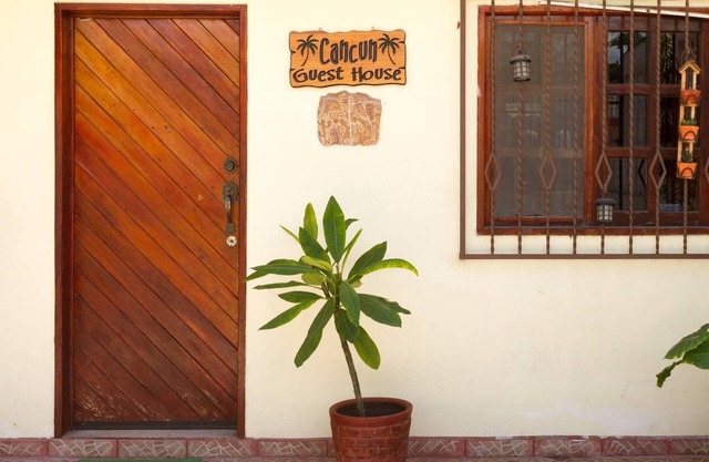 Cancun Guest House 3 near Ado bus terminal and 25 min from-to airport by shuttle
