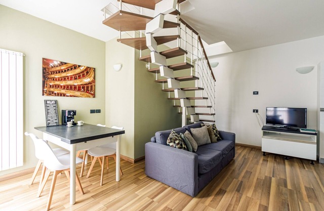 Candiani Building - Elegant 2-level Apartment with 3 bedrooms