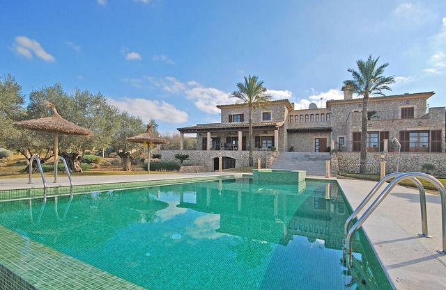 Canova - Spacious house with pool for 16 people in Ariany, Mallorca