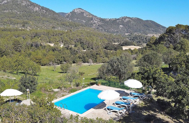 Cantabou 014 magnificent finca with private pool, large garden, barbecue and air conditioning