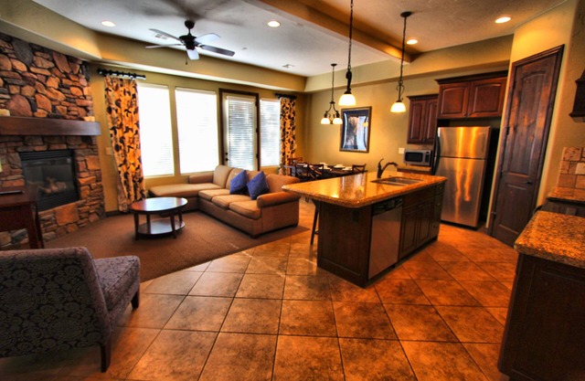 Canyon Villas at Coral Ridge