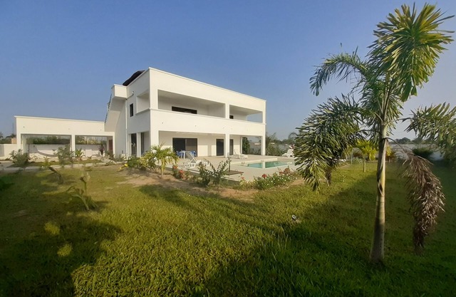 Cap Skirring Superb apartment in a private villa with swimming pool.