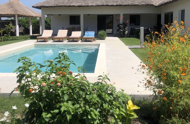 Cap skirring Villa 3 bedrooms 3 bathrooms 4wc private pool (residence on the beach)