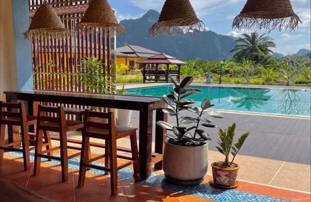 Capital O 75518 Baan Rose Resort Ao Luk