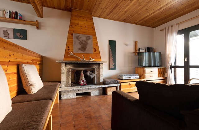 Capitano Grandi 5 - Three Bedroom Apartment, Sleeps 5