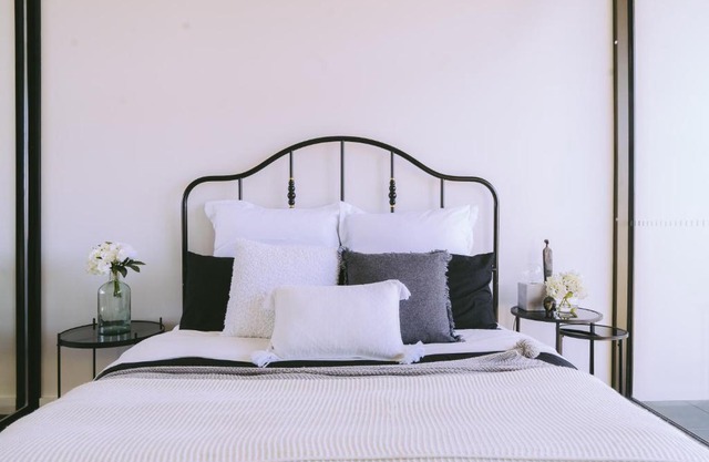 Capitol Executive Apartment on London Circuit