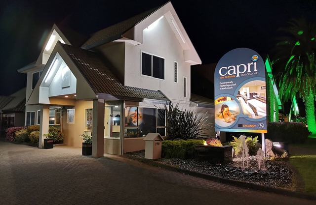 Capri on Fenton