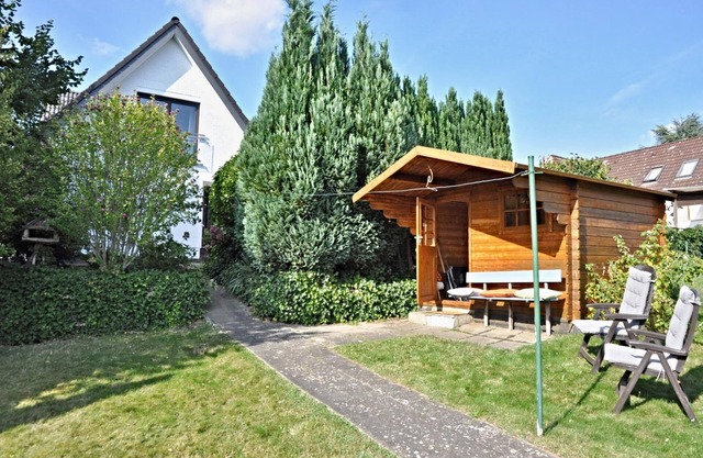 Captain Clausen vacation apartment with terrace in Heikendorf