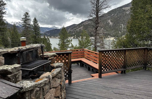 Captain's Lookout - Newly Updated Cabin with Unending Views of Lake San Cristobal - OPEN YEAR ROUND