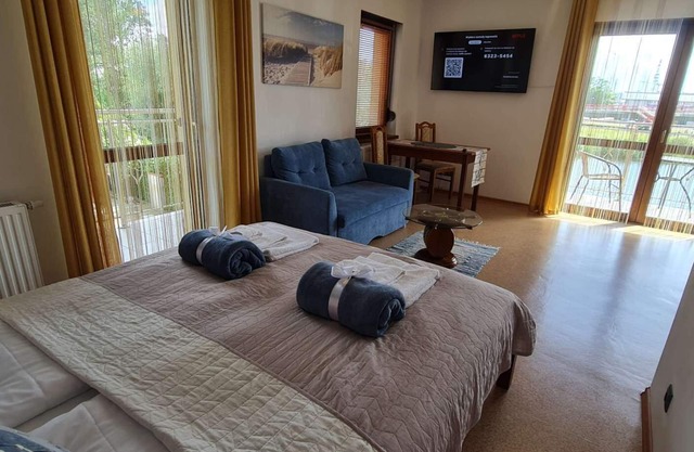 Captain's Villa * River View * Superior Double Room with Private Bathroom and Balcony