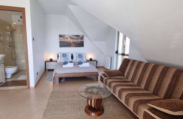 Captain's Villa * River View * Superior Double Room with Private Bathroom and Balcony