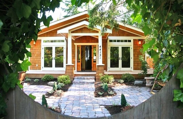 Captains Cabin Waterfront Home