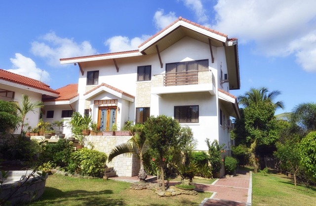 CARASUCHI VILLA GARDEN - Near TAGAYTAY