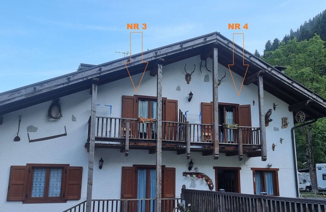 Caravan 'Adamello 4' with Mountain View, Balcony and Wi-Fi