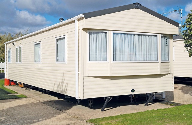 Caravan with one double and two twin.
