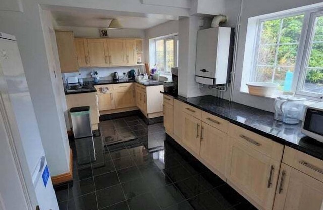 Cardiff 3bed House-freeparking-15minwalktostadium